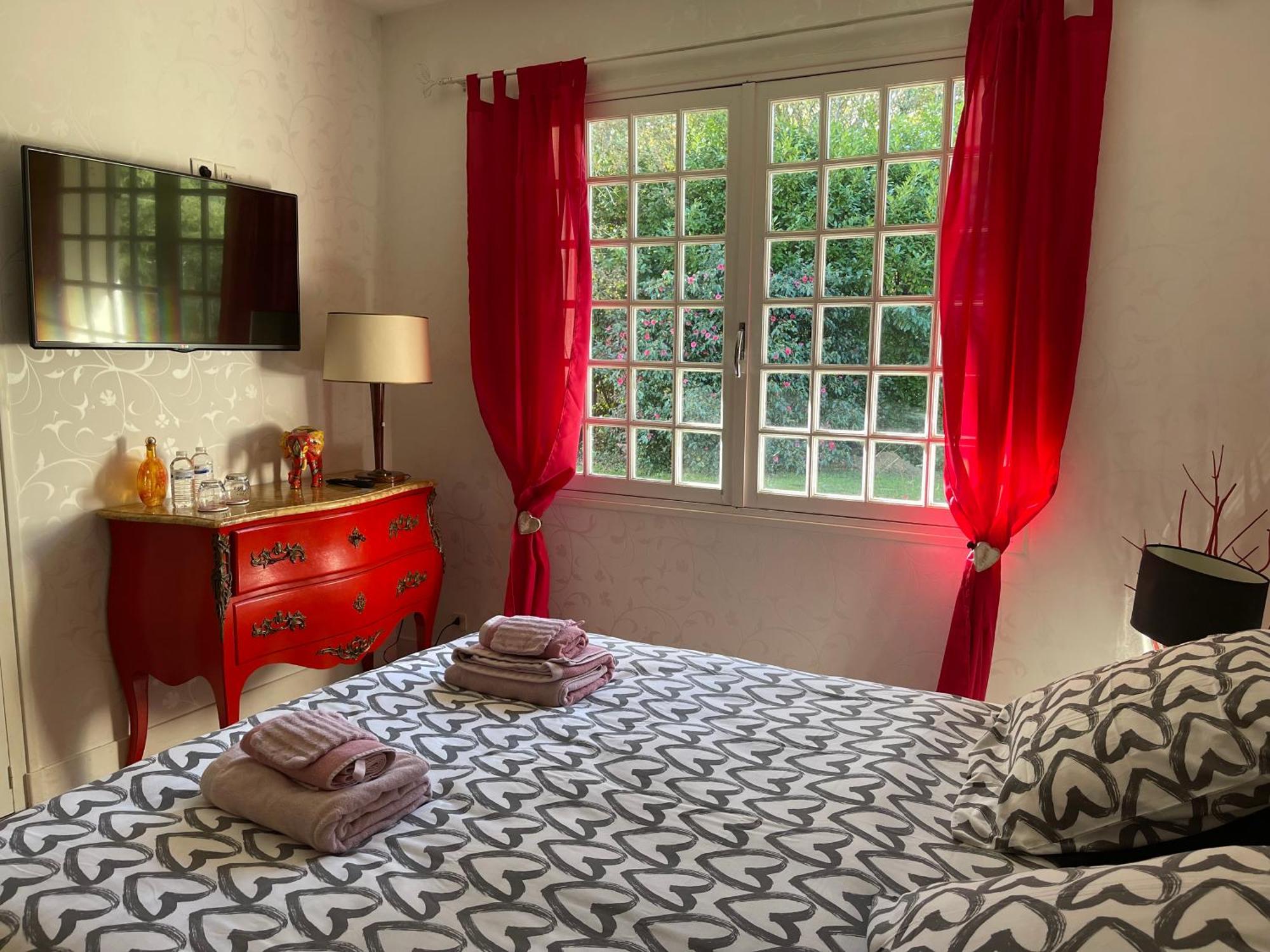 La Belle Chaumiere Bed and Breakfast Bretagne-de-Marsan Exteriör bild